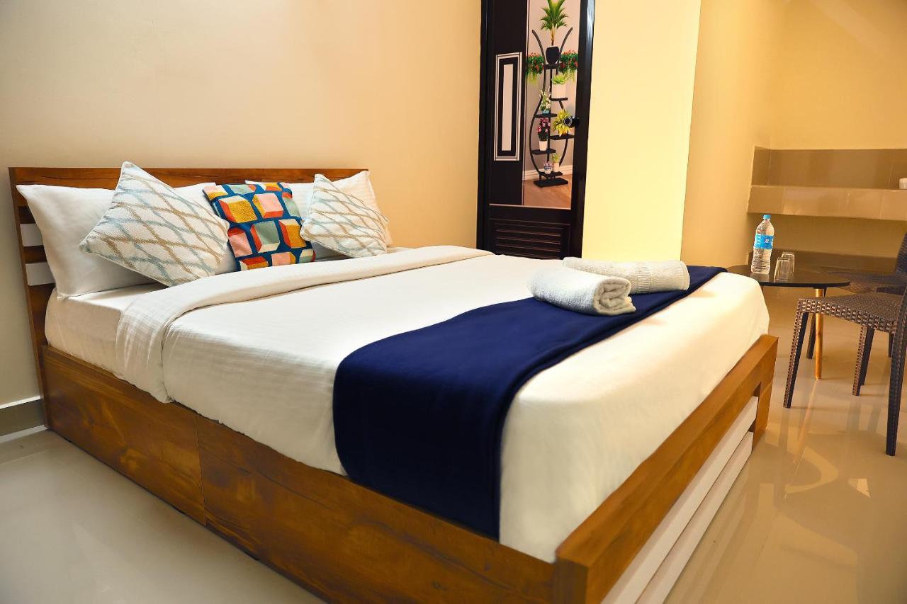 Loyal Residency Bed & Breakfast Sultan Bathery Exterior photo